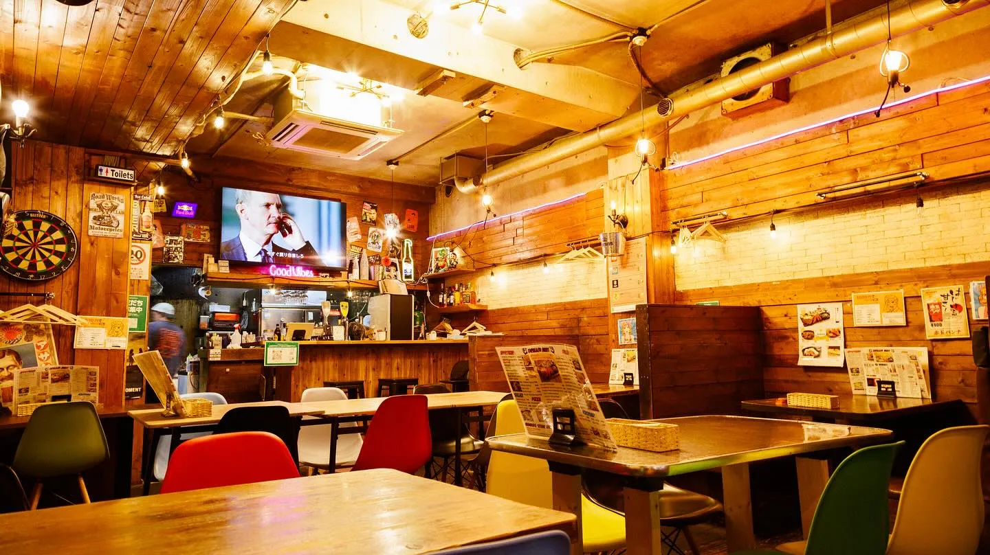 🌮 Sunny tacos & cold Corona by...